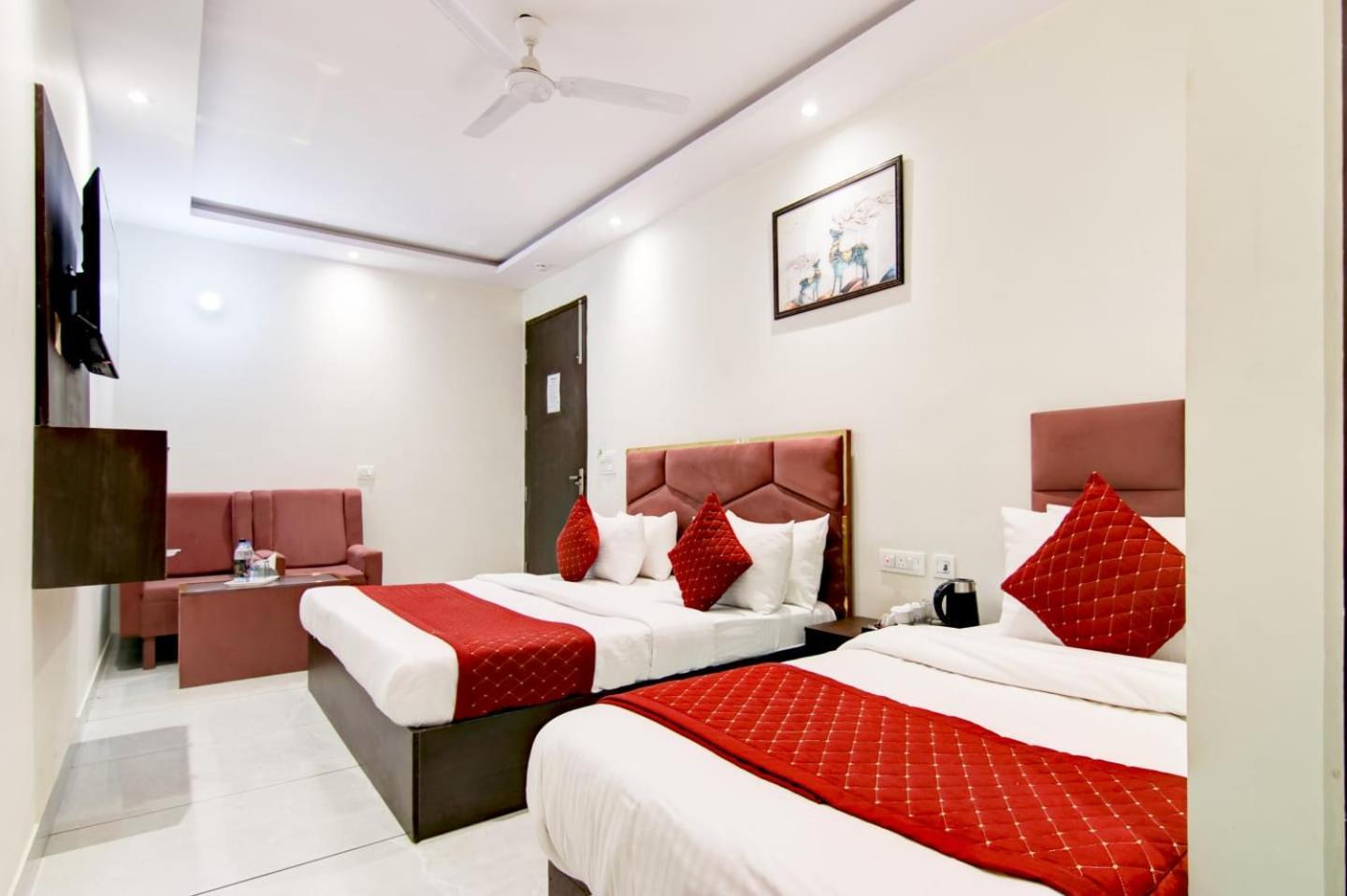 Hotel De Hocks Deluxe - New Delhi Railway Station Zewnętrze zdjęcie